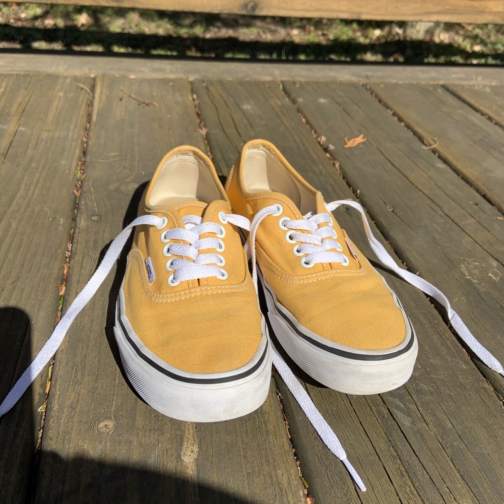 Yellow Vans Era Authentic shoes